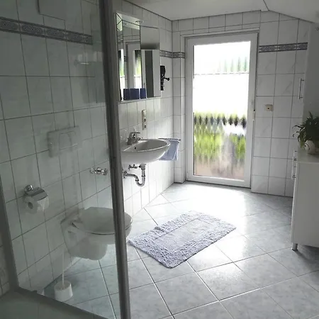 Gaestehaus Koros مزرعة للإقامة فيشن